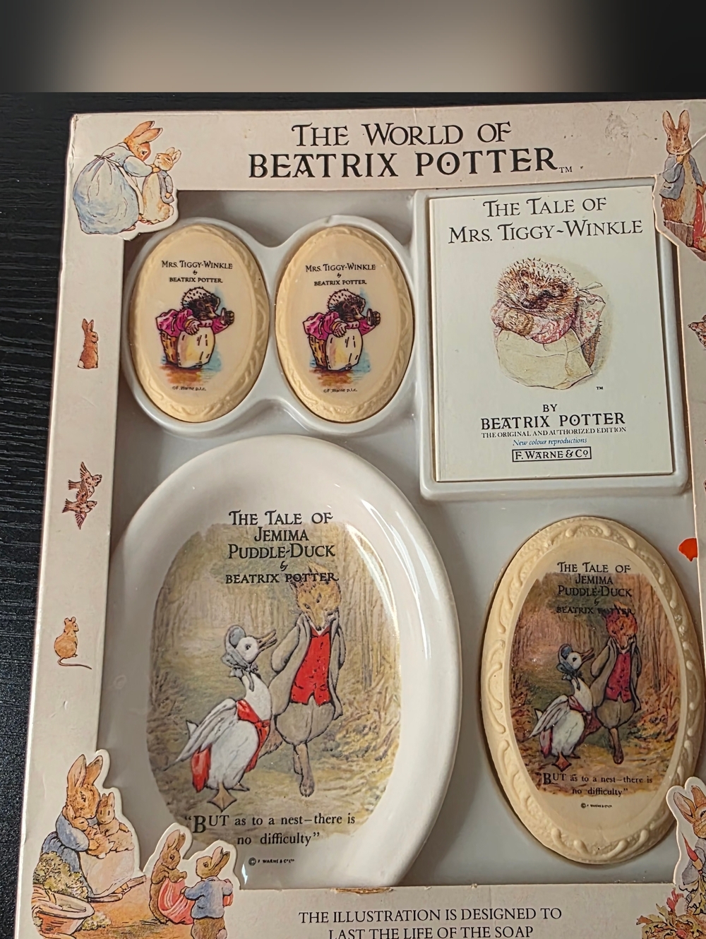 Vintage 1988 The World of Beatrix Potter Pictorial Soap & Book Gift Set